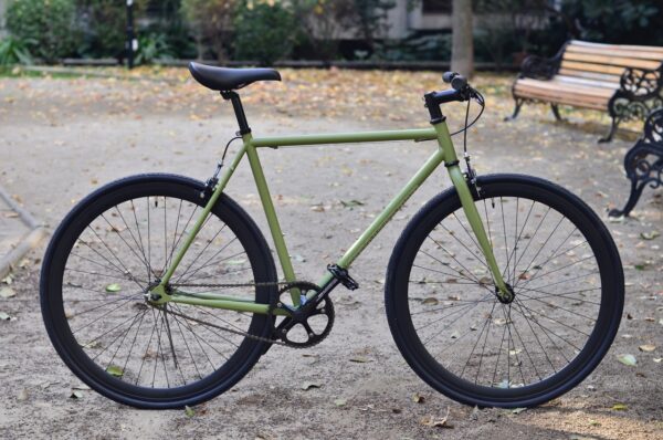 BICICLETA URBANA RTH UNO OLIVA - Imagen 2