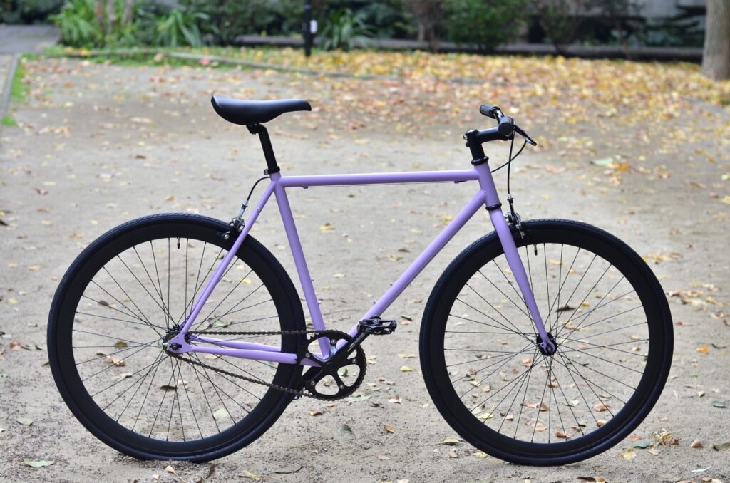 detalle bicicleta lila 5