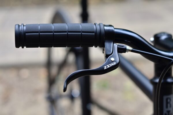 BICICLETA URBANA RTH UNO NEGRO - Imagen 7